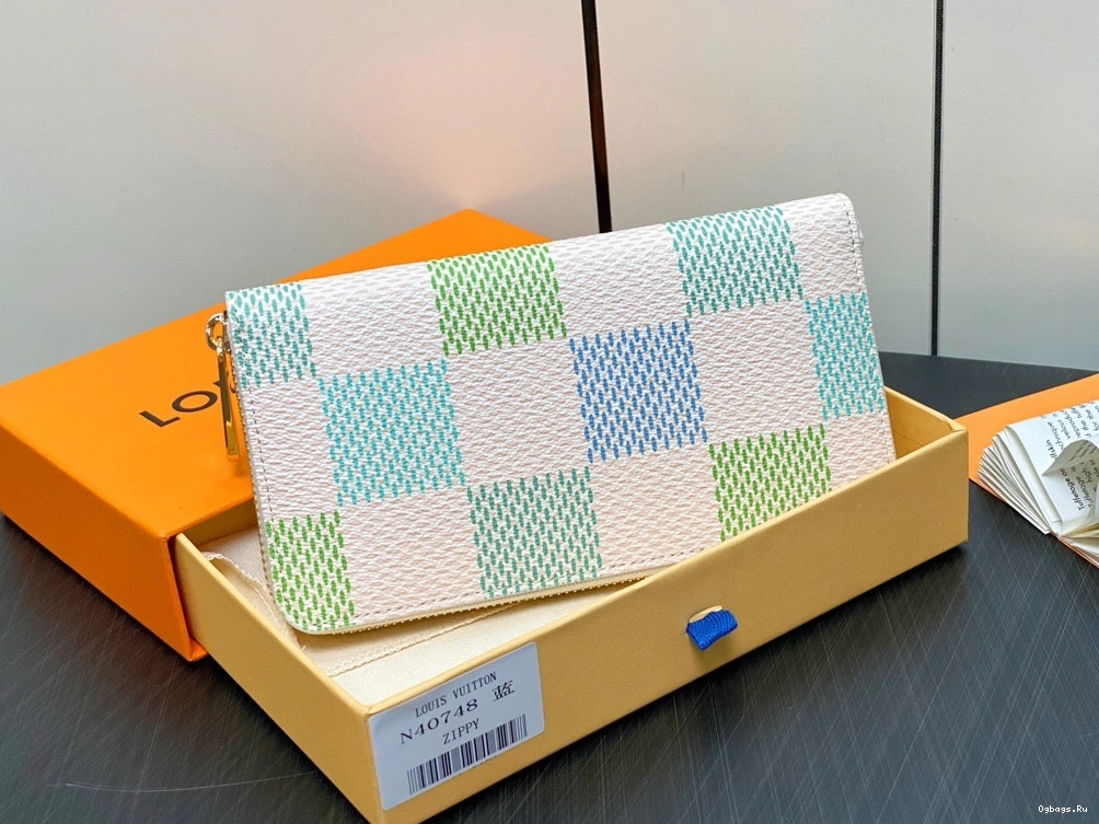 ZIPPY cm LOUIS WALLET-19.5*10.5*2.5 VUITTON 0407